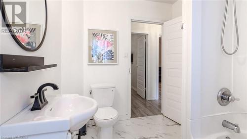 770 8Th Avenue E, Owen Sound, ON - Indoor Photo Showing Bathroom