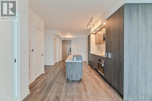 1606 - 370 Martha Street, Burlington (Brant), ON - Indoor Photo Showing Other Room