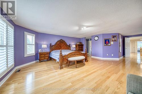 5146 Nishga Court, Mississauga, ON - Indoor Photo Showing Bedroom