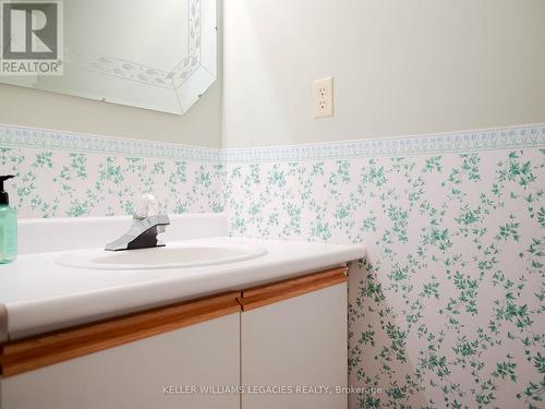 7 Stornwood Court, Brampton (Fletcher'S Creek South), ON - Indoor Photo Showing Bathroom