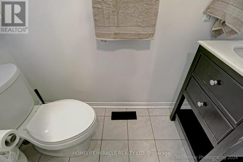 17 Clover Bloom Road, Brampton (Sandringham-Wellington), ON - Indoor Photo Showing Bathroom