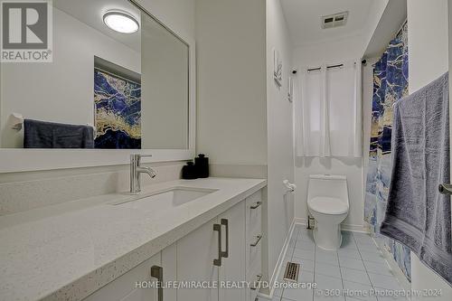 17 Clover Bloom Road, Brampton (Sandringham-Wellington), ON - Indoor Photo Showing Bathroom