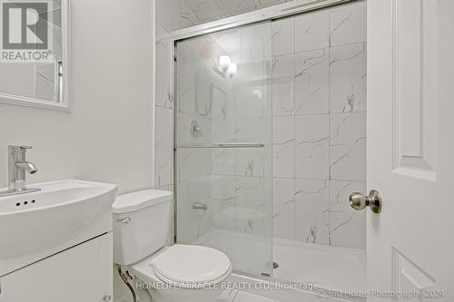 17 Clover Bloom Road, Brampton (Sandringham-Wellington), ON - Indoor Photo Showing Bathroom