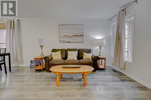 17 Clover Bloom Road, Brampton (Sandringham-Wellington), ON - Indoor Photo Showing Living Room