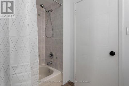 157 Charlton Settlement Avenue, Toronto (Mount Dennis), ON - Indoor Photo Showing Bathroom