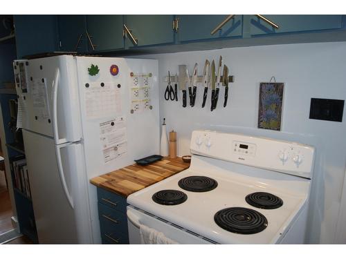 343 Archibald Street, Kimberley, BC - Indoor Photo Showing Kitchen