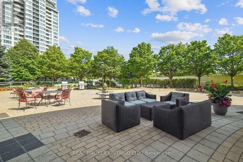 905 - 17 Barberry Place, Toronto (Bayview Village), ON - Outdoor