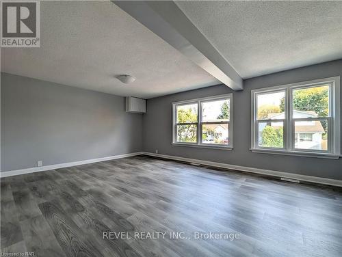 4591 Homewood Avenue, Niagara Falls, ON - Indoor Photo Showing Other Room