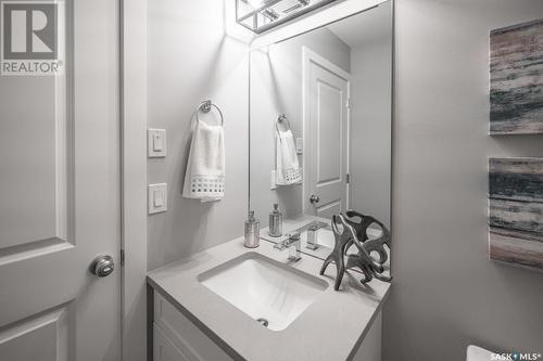 105 Traeger Common, Saskatoon, SK - Indoor Photo Showing Bathroom