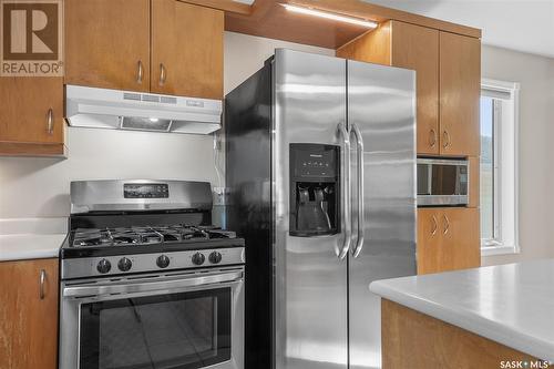 1505 Kilburn Avenue, Saskatoon, SK - Indoor Photo Showing Kitchen