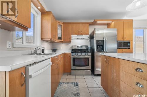 1505 Kilburn Avenue, Saskatoon, SK - Indoor Photo Showing Kitchen With Double Sink