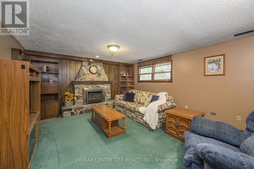 146 Union Avenue, Middlesex Centre (Komoka), ON - Indoor Photo Showing Living Room With Fireplace