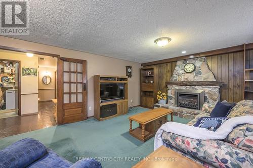 146 Union Avenue, Middlesex Centre (Komoka), ON - Indoor Photo Showing Living Room With Fireplace