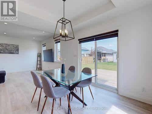 209 Duncan Street, West Perth, ON - Indoor Photo Showing Dining Room