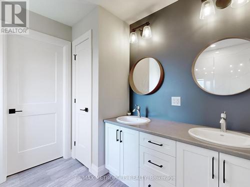 209 Duncan Street, West Perth, ON - Indoor Photo Showing Bathroom