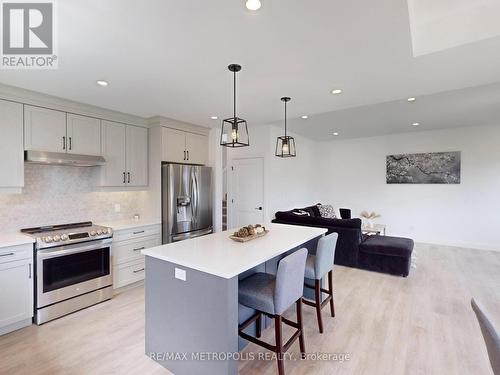 209 Duncan Street, West Perth, ON - Indoor Photo Showing Kitchen With Upgraded Kitchen