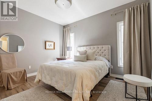 87 Oleary Drive, Hamilton (Meadowlands), ON - Indoor Photo Showing Bedroom