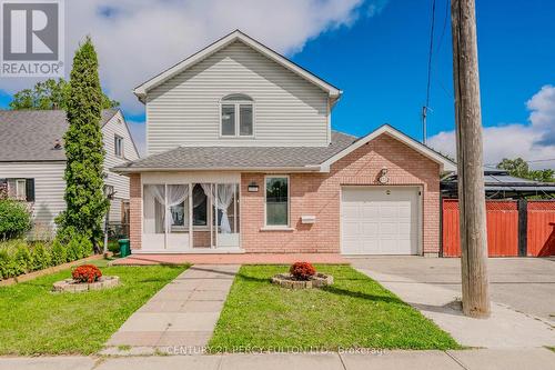 171 Norfolk Avenue, Cambridge, ON - Outdoor With Facade