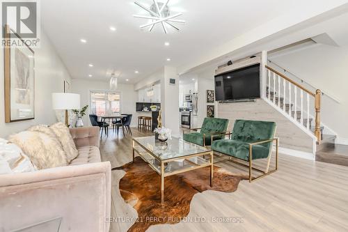 171 Norfolk Avenue, Cambridge, ON - Indoor Photo Showing Living Room