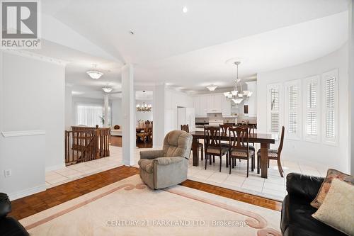 10 Kilmarnoch Avenue, Vaughan (Maple), ON - Indoor Photo Showing Living Room