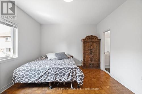 10 Kilmarnoch Avenue, Vaughan (Maple), ON - Indoor Photo Showing Bedroom