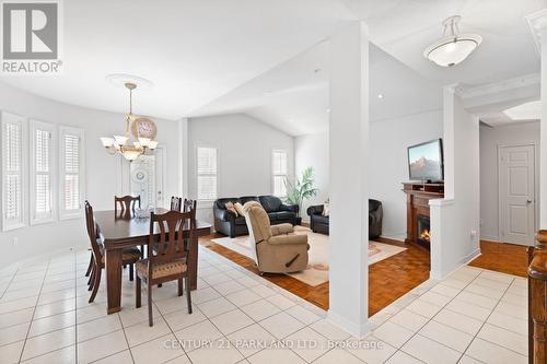 10 Kilmarnoch Avenue, Vaughan (Maple), ON - Indoor Photo Showing Dining Room