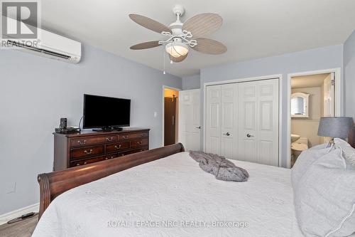 1202 - 15 Towering Heights Boulevard, St. Catharines, ON - Indoor Photo Showing Bedroom