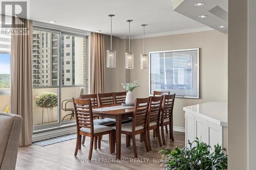 1202 - 15 Towering Heights Boulevard, St. Catharines, ON - Indoor Photo Showing Dining Room