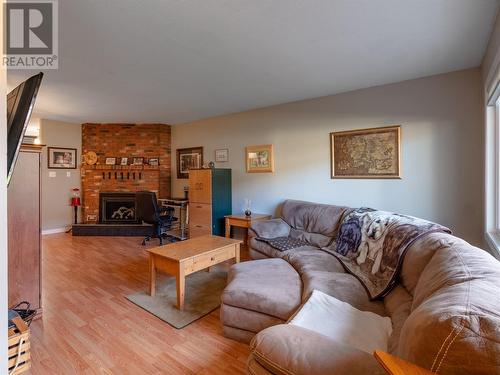 13707 Dickson Avenue Unit# 13 Lot# 13, Summerland, BC - Indoor Photo Showing Living Room With Fireplace