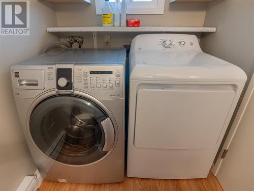 13707 Dickson Avenue Unit# 13 Lot# 13, Summerland, BC - Indoor Photo Showing Laundry Room