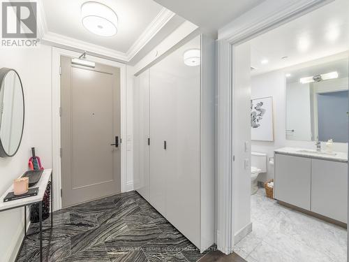 306 - 128 Pears Avenue, Toronto (Annex), ON - Indoor Photo Showing Bathroom