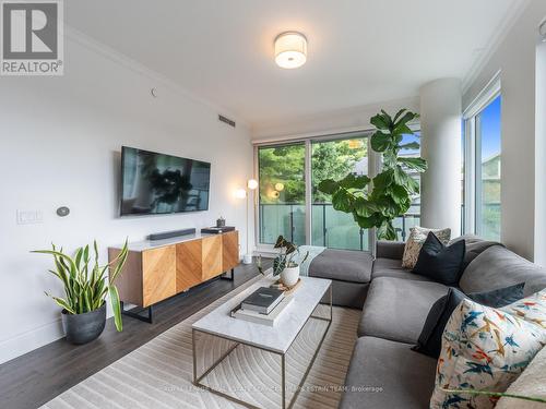 306 - 128 Pears Avenue, Toronto (Annex), ON - Indoor Photo Showing Living Room