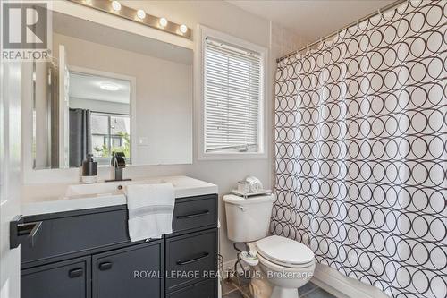 487 Cedar Hedge Road, Milton (Clarke), ON - Indoor Photo Showing Bathroom