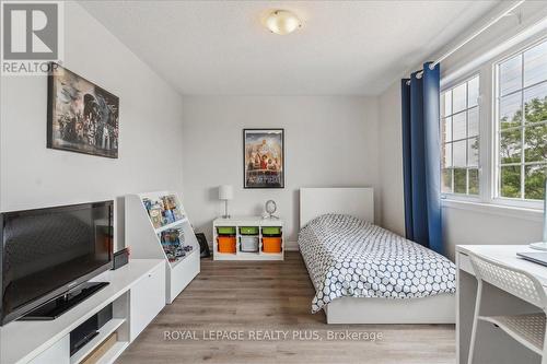 487 Cedar Hedge Road, Milton (Clarke), ON - Indoor Photo Showing Bedroom