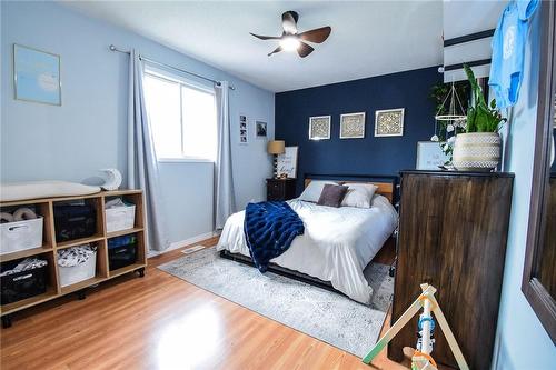 5 Hillcrest Road, Port Colborne, ON - Indoor Photo Showing Bedroom