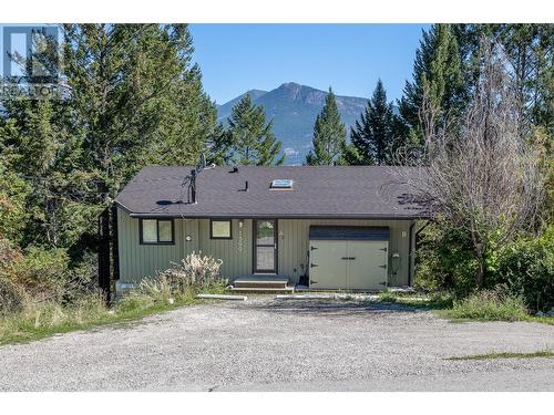 1399 12Th  Avenue, Invermere, BC - Outdoor