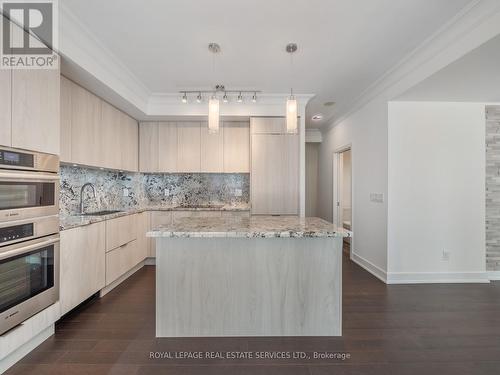 1908 - 318 Richmond Street, Toronto (Waterfront Communities), ON - Indoor Photo Showing Kitchen With Upgraded Kitchen