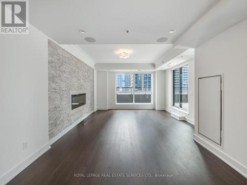 1908 - 318 Richmond Street, Toronto (Waterfront Communities), ON - Indoor With Fireplace