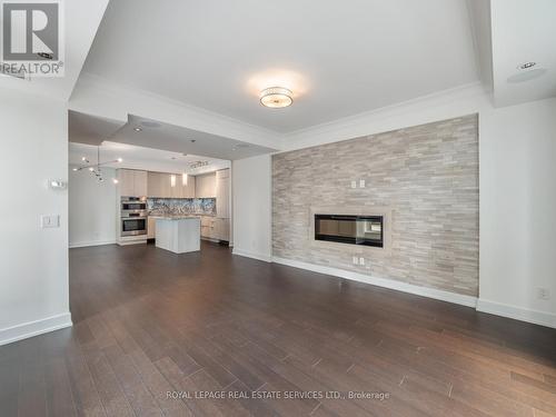 1908 - 318 Richmond Street, Toronto (Waterfront Communities), ON - Indoor Photo Showing Living Room With Fireplace