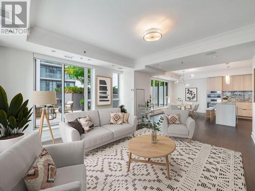 1908 - 318 Richmond Street, Toronto (Waterfront Communities), ON - Indoor Photo Showing Living Room