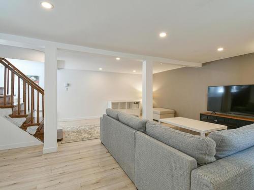 Family room - 143 Rue St-Vincent, Sainte-Agathe-Des-Monts, QC - Indoor