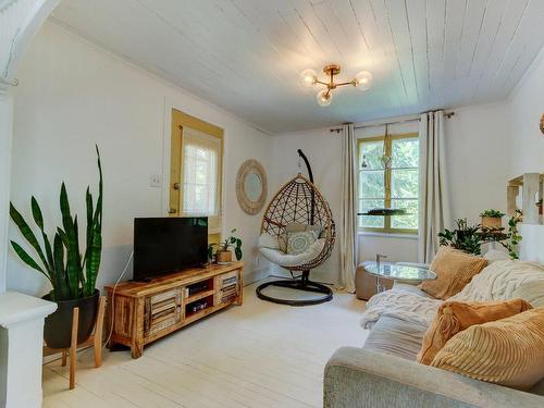 Salon - 326 Ch. Des Patriotes S., Mont-Saint-Hilaire, QC - Indoor Photo Showing Living Room