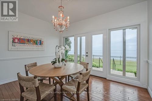 3286 Shelburne Place, Oakville (1001 - Br Bronte), ON - Indoor Photo Showing Dining Room