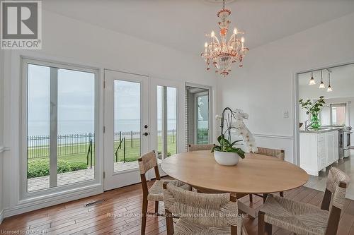 3286 Shelburne Place, Oakville (1001 - Br Bronte), ON - Indoor Photo Showing Dining Room