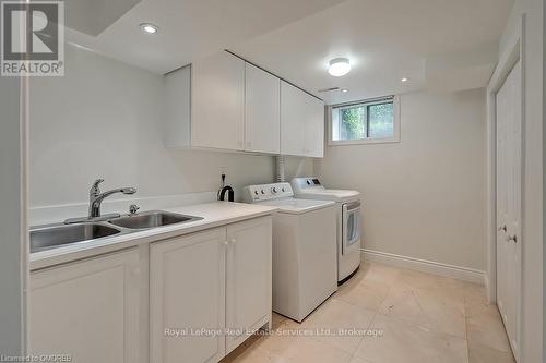 3286 Shelburne Place, Oakville (1001 - Br Bronte), ON - Indoor Photo Showing Laundry Room