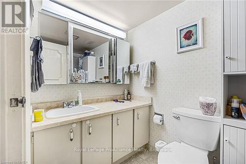 309 - 165 Ontario Street, Kingston (Central City East), ON - Indoor Photo Showing Bathroom