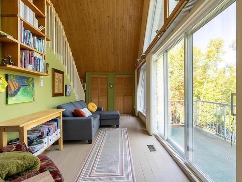 Boudoir - 840 Ch. Du Lac-Bouthillier, Saint-Aimé-Du-Lac-Des-Îles, QC -  Photo Showing Other Room