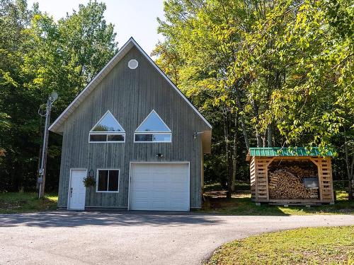 Garage - 840 Ch. Du Lac-Bouthillier, Saint-Aimé-Du-Lac-Des-Îles, QC - Outdoor