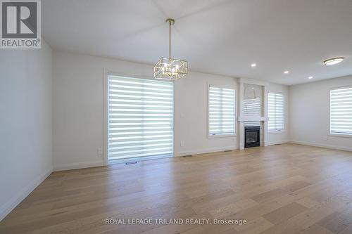 3741 Somerston Crescent, London, ON - Indoor With Fireplace