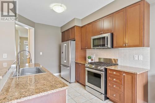 44 - 2019 Trawden Way, Oakville (Palermo West), ON - Indoor Photo Showing Kitchen